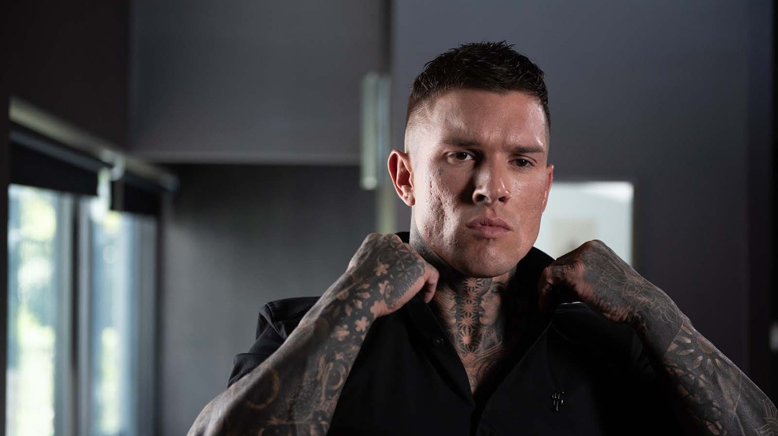 What colour makes men more attractive?